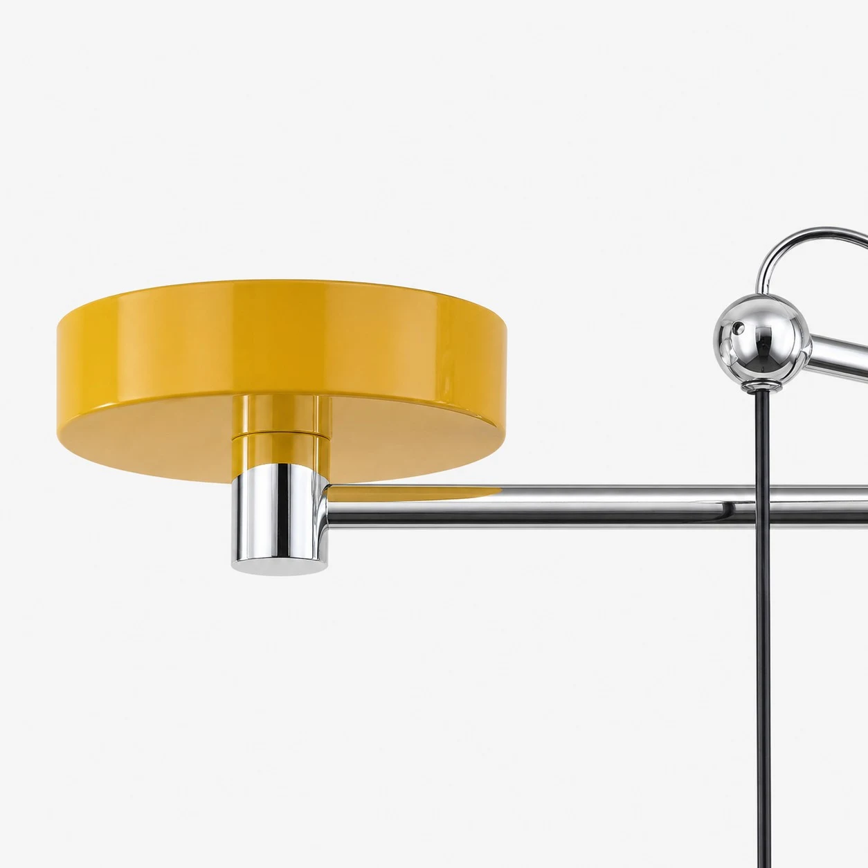 detail-yellow-canopy-arm